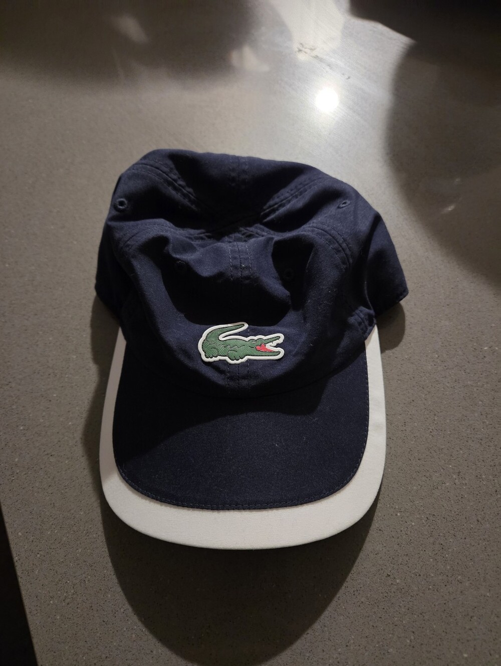 LACOSTE UNISEX SPORT CONTRAST BORDER LIGHTWEIGHT CAP